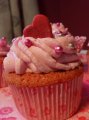 valentýnské cupcakes s malinovým krémem